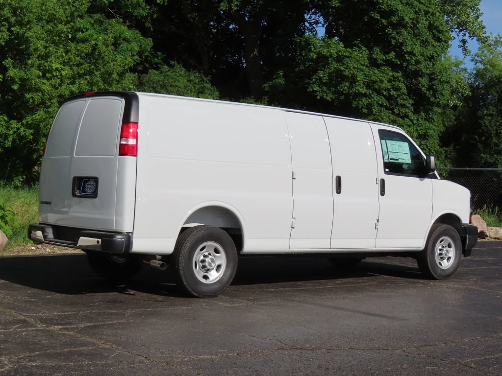 New 2026 Chevrolet Express 3500 Extended w/ Driver Convenience Package RWD image 3