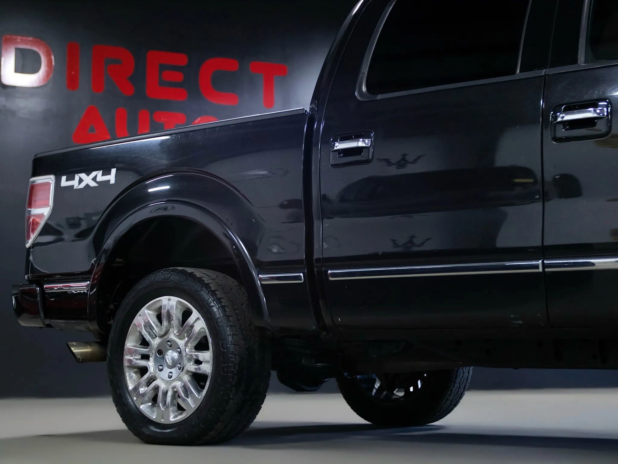 Used 2013 Ford F150 Platinum image 10