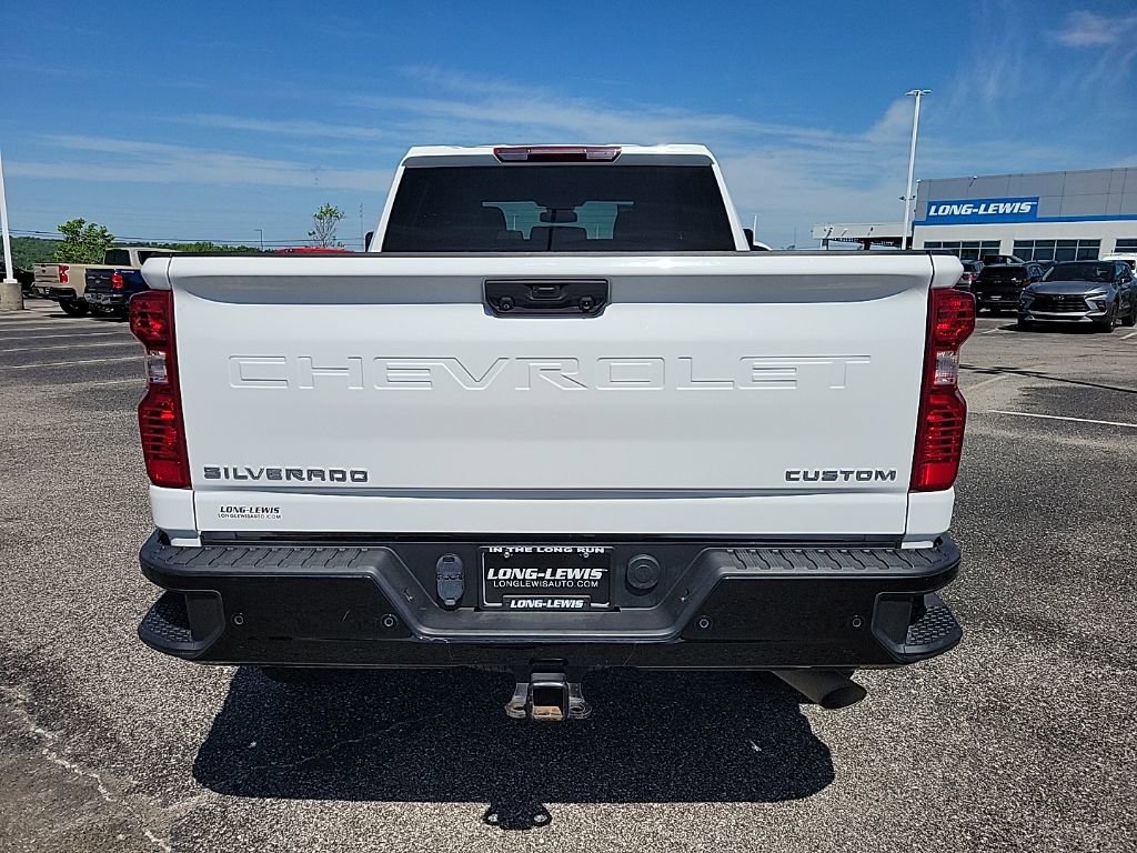 Used 2024 Chevrolet Silverado 2500 Custom w/ Custom Value Package image 6