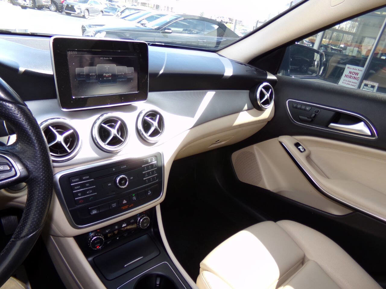 Used 2017 Mercedes-Benz GLA 250 4MATIC image 54