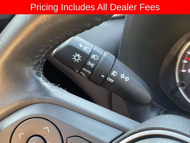 Used 2022 Toyota RAV4 XLE Premium AWD/4WD image 29