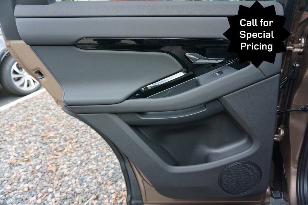 New 2025 Land Rover Range Rover Evoque S image 27