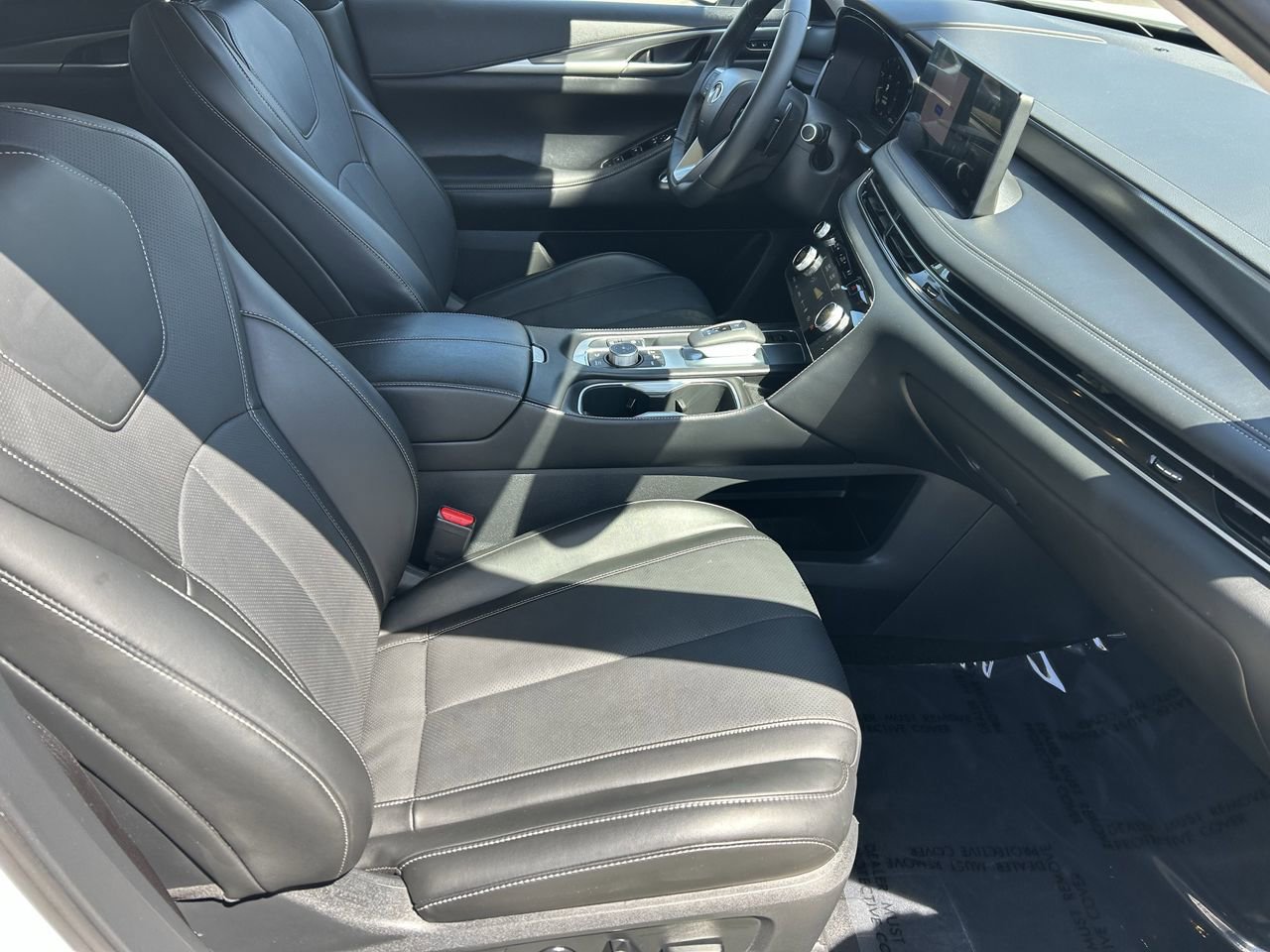 Certified 2026 INFINITI QX60 Luxe w/ Cargo Package FWD image 10