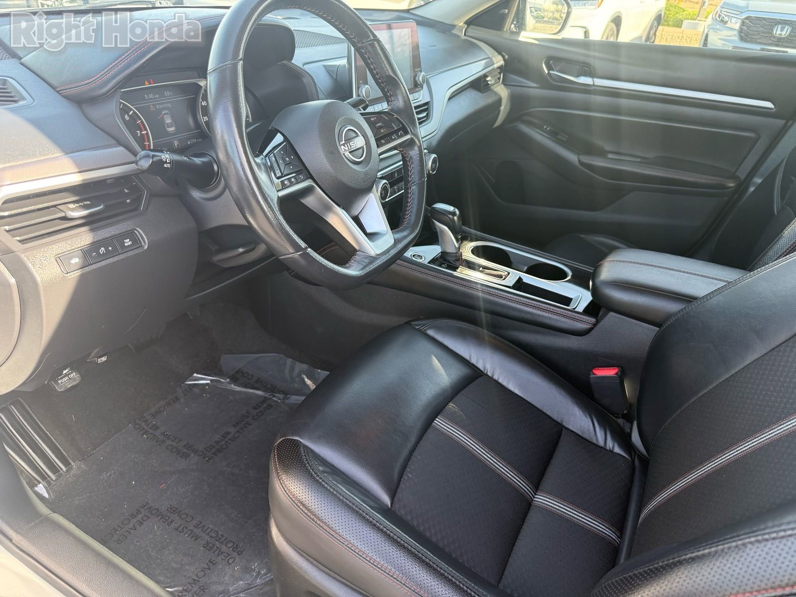 Used 2024 Nissan Altima 2.5 SR image 11