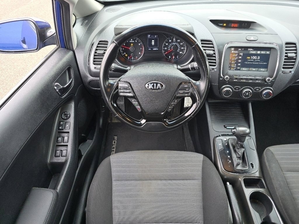 Used 2018 Kia Forte S image 25