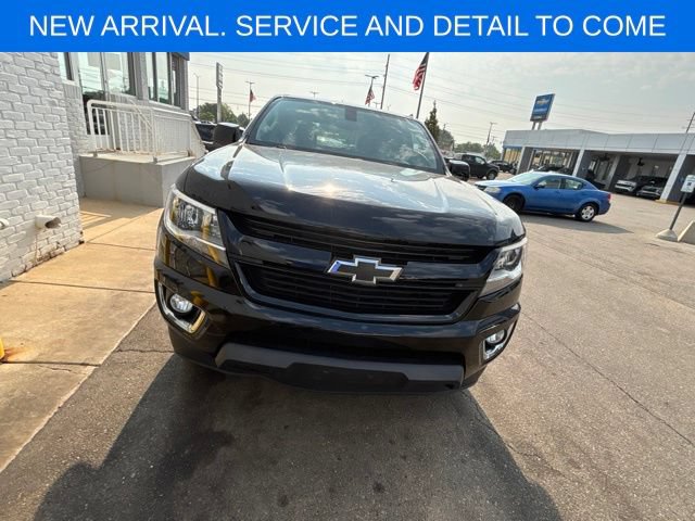 Used 2016 Chevrolet Colorado LT w/ Midnight Edition AWD/4WD image 3