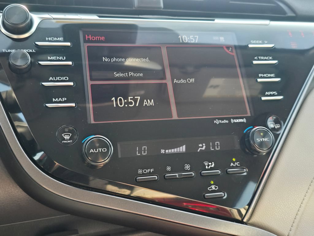 Used 2019 Toyota Camry XSE FWD image 21
