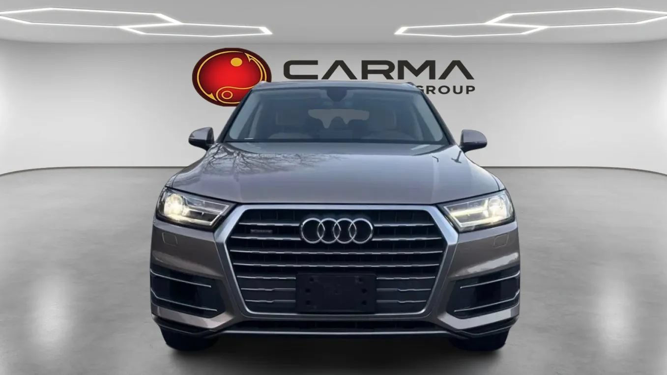 Used 2019 Audi Q7 3.0T Premium w/ Cold Weather Package AWD/4WD image 8