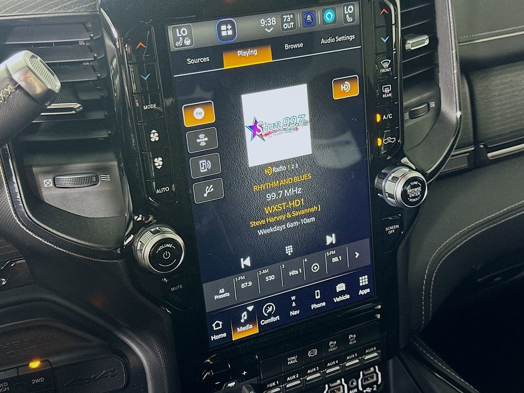 Used 2024 RAM 2500 Limited image 30