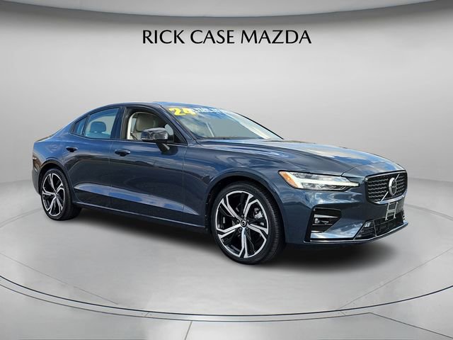 Used 2024 Volvo S60 B5 Core image 9