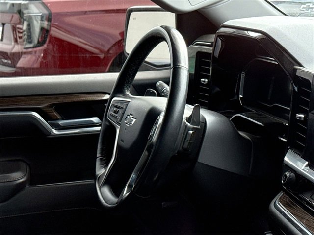 Used 2022 Chevrolet Silverado 1500 LT Trail Boss w/ LT Trail Boss Premium Package image 13