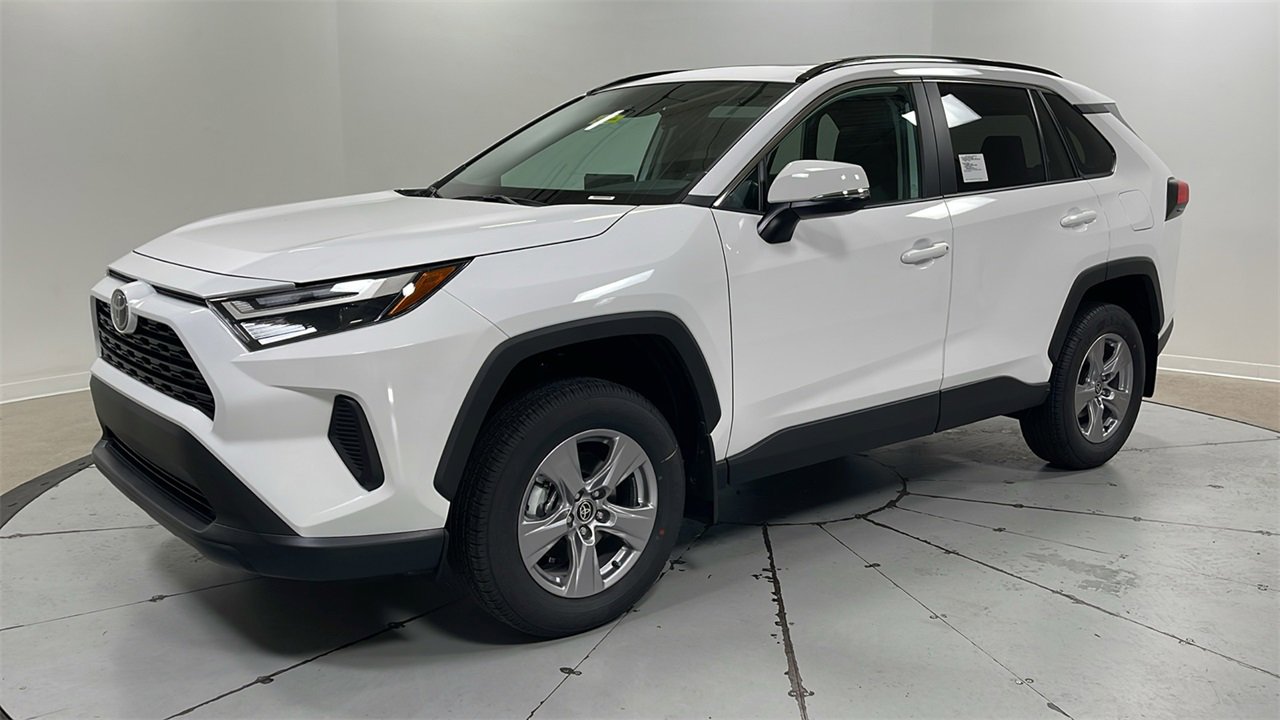 New 2025 Toyota RAV4 XLE