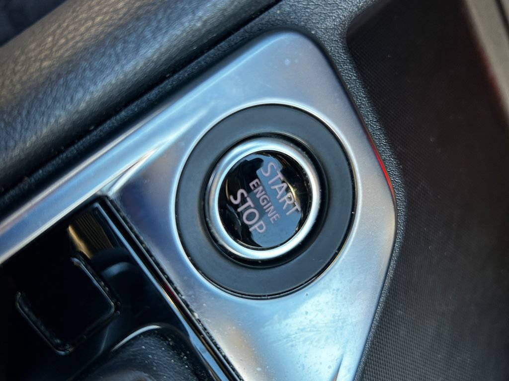 Used 2025 Nissan Sentra SV FWD image 16