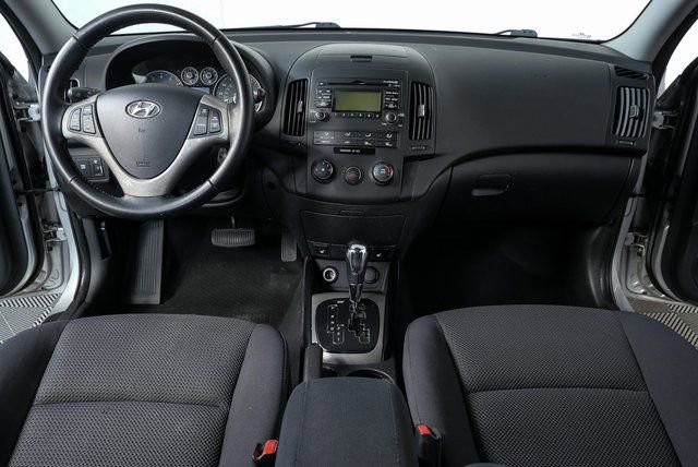 Used 2010 Hyundai Elantra SE image 15