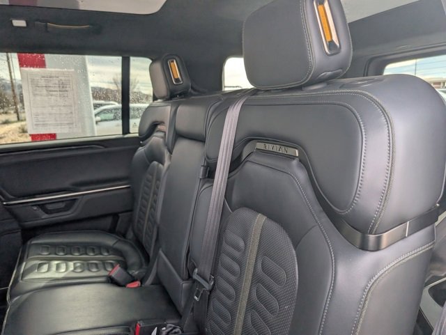Used 2025 Rivian R1S Adventure image 8