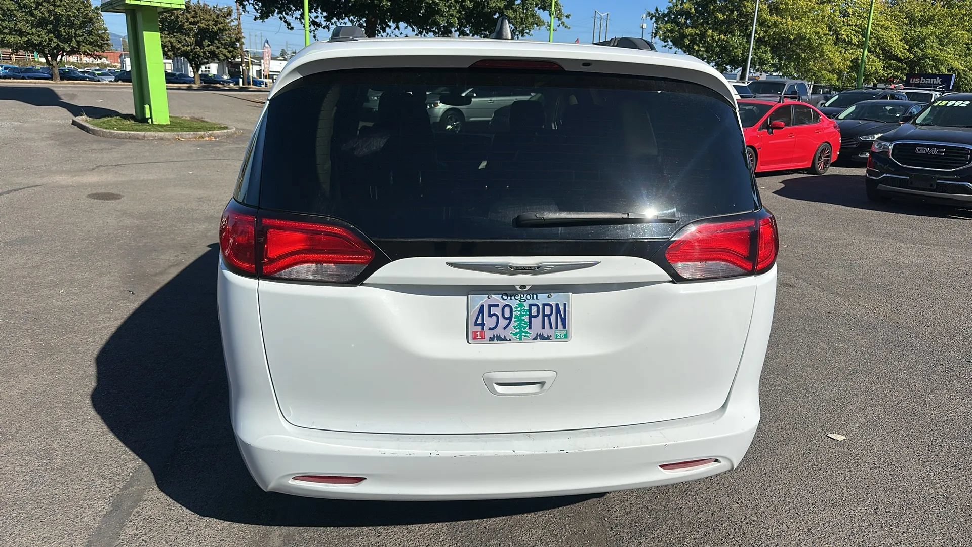 Used 2021 Chrysler Voyager Lxi FWD image 4