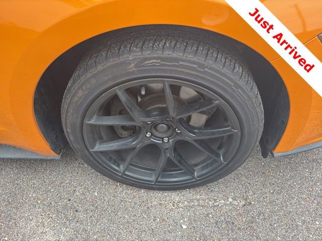 Used 2018 Ford Mustang Coupe RWD image 16