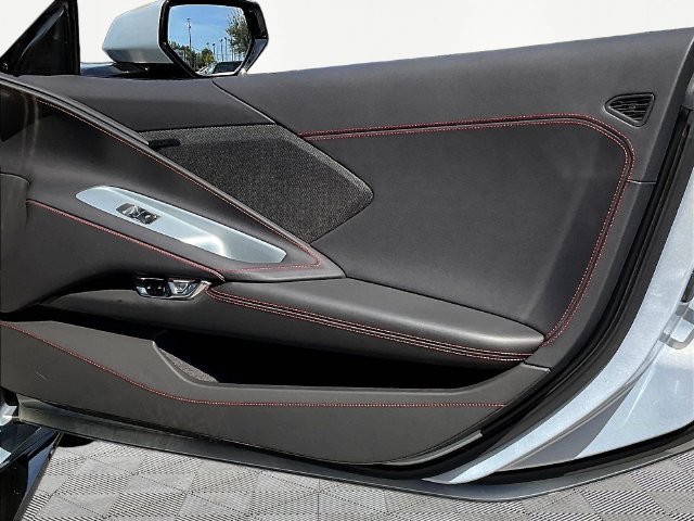 Used 2021 Chevrolet Corvette Stingray Convertible w/ Z51 Performance Package RWD image 25