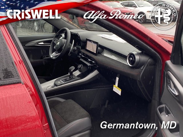 New 2024 Alfa Romeo Tonale Veloce w/ Active Assist Package image 36