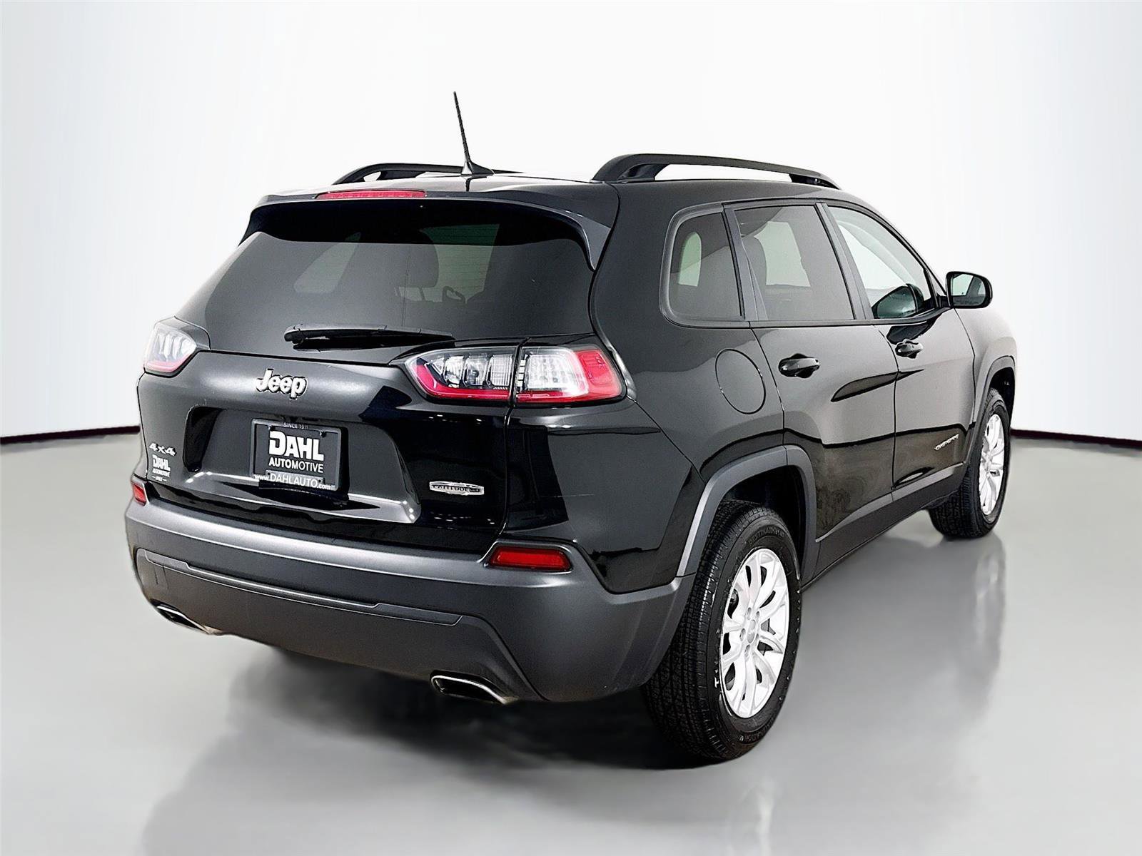 Used 2022 Jeep Cherokee Latitude Lux image 7