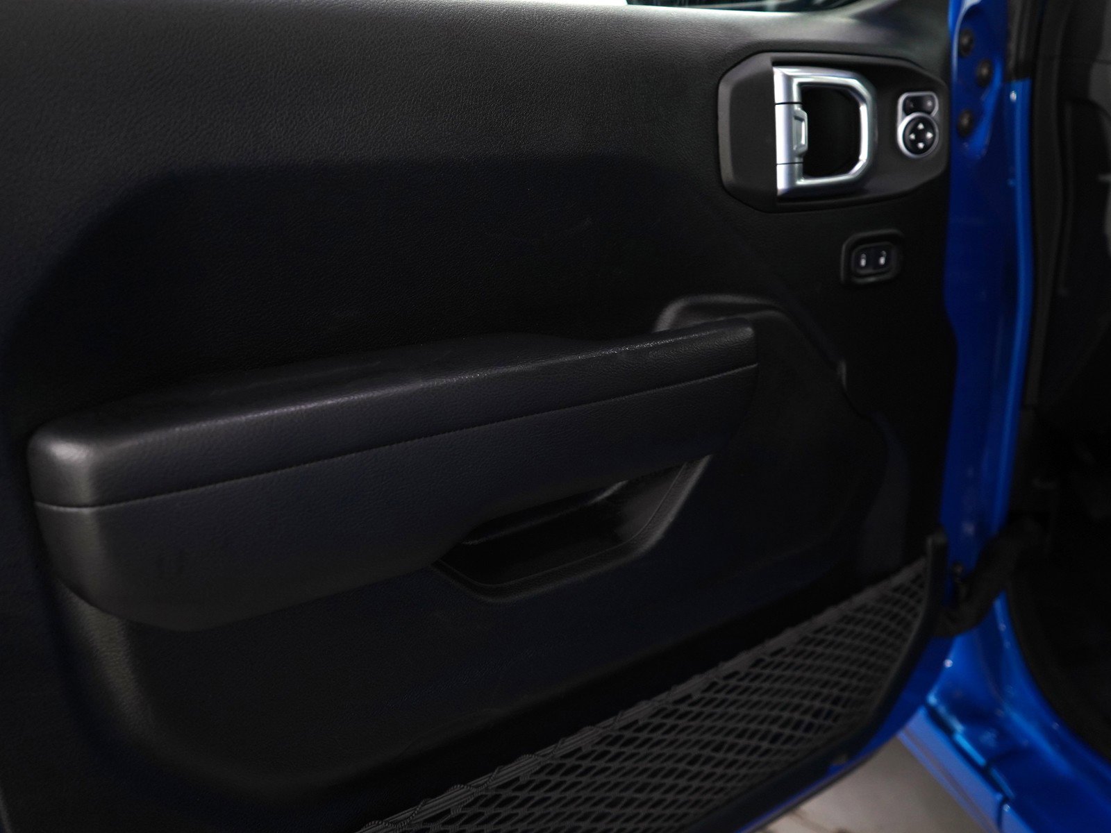 Used 2021 Jeep Gladiator Sport image 23