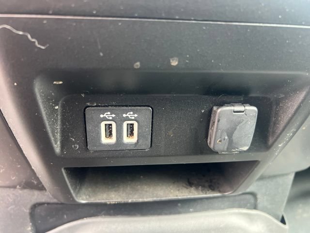 Used 2019 Ford F150 XLT w/ Equipment Group 302A Luxury AWD/4WD image 15