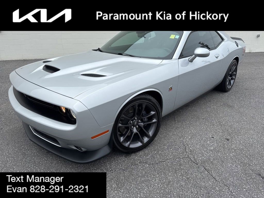 Used 2023 Dodge Challenger R/T Scat Pack image 1