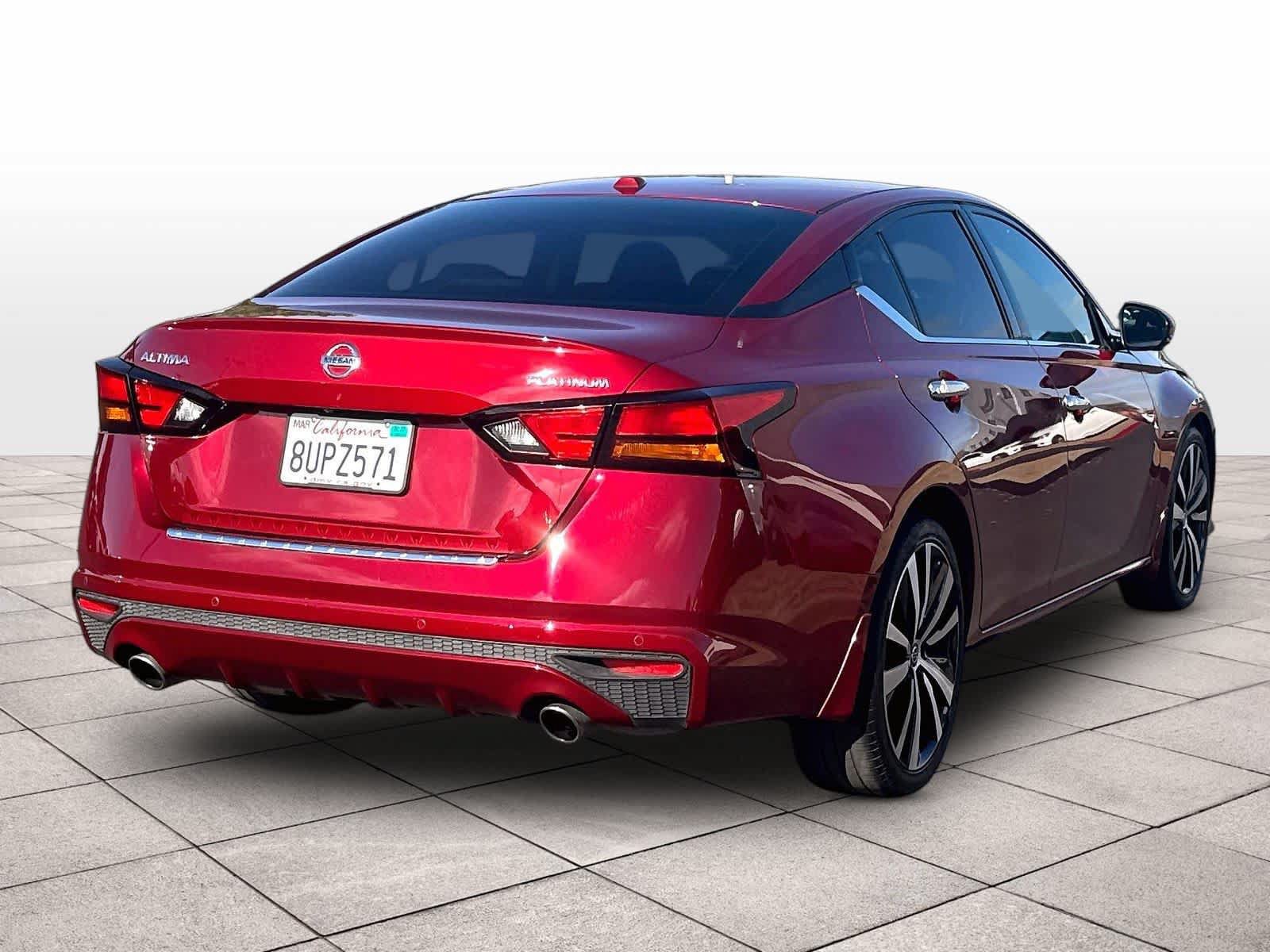 Used 2020 Nissan Altima 2.5 Platinum FWD image 9