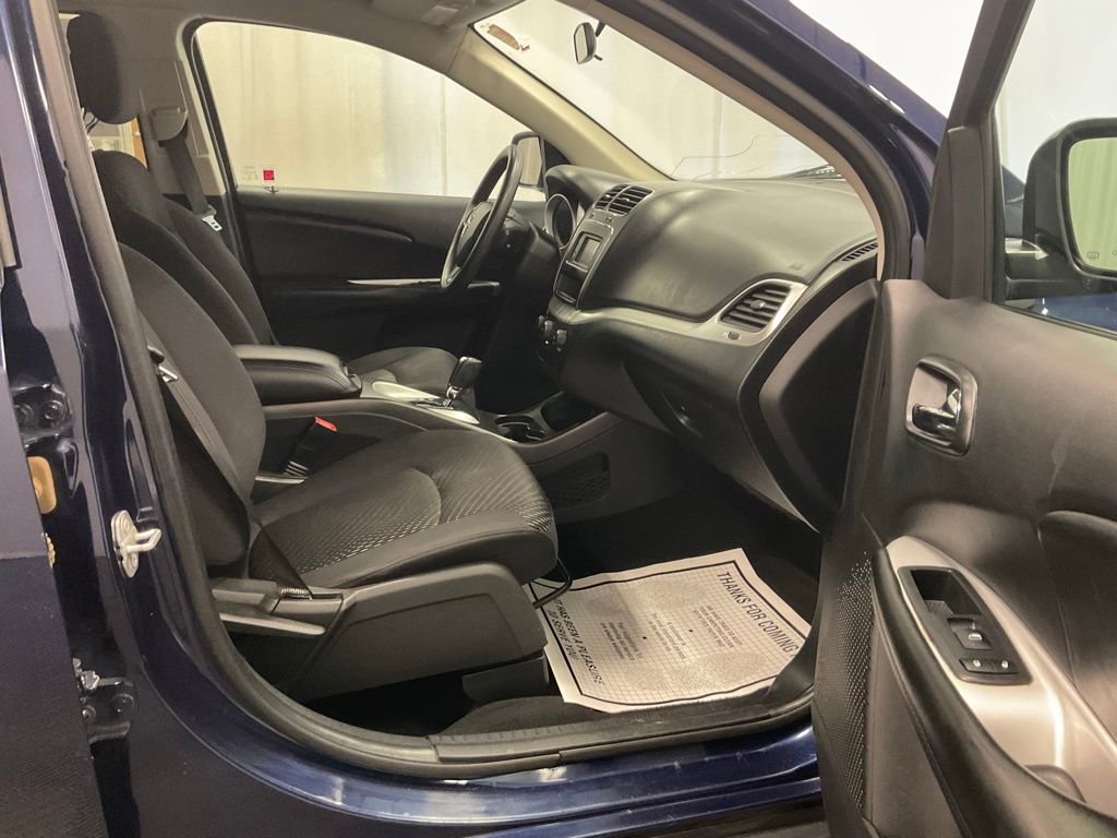 Used 2018 Dodge Journey SE FWD image 25