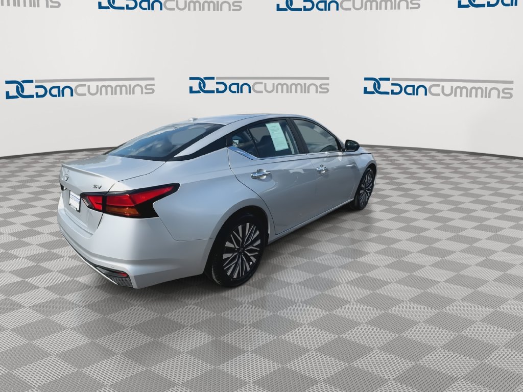 Used 2024 Nissan Altima 2.5 SV FWD image 9
