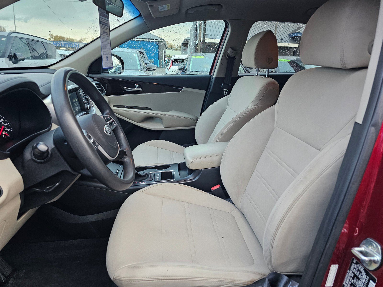 Used 2020 Kia Sorento LX image 25