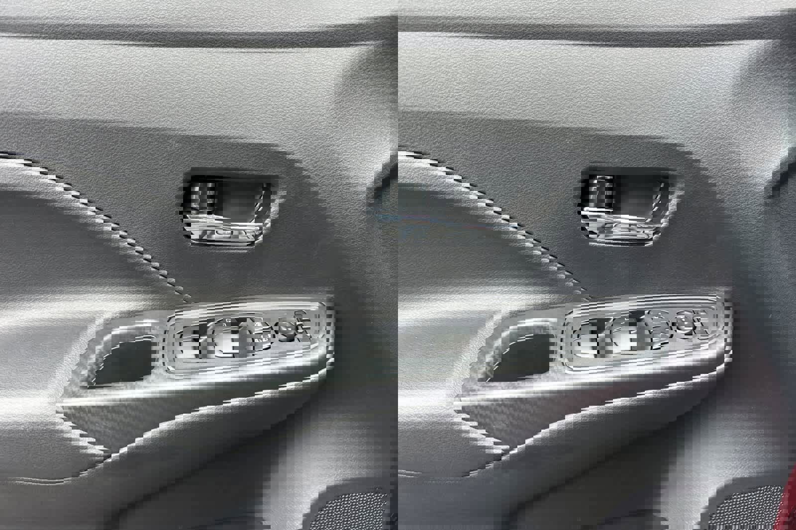 New 2025 Nissan Versa SV w/ Trunk Package image 12