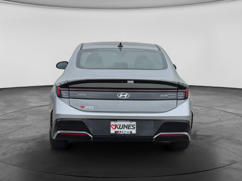 Used 2024 Hyundai Sonata SEL FWD image 7