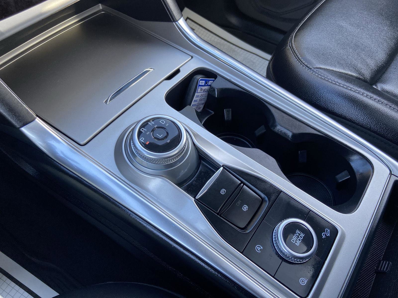 Used 2021 Ford Explorer XLT w/ Equipment Group 202A image 21