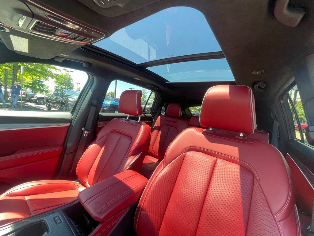 Used 2024 Jeep Wagoneer Launch Edition AWD/4WD image 19