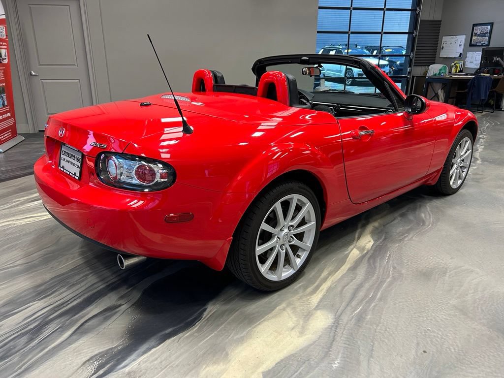 Used 2008 MAZDA MX-5 Miata Grand Touring RWD image 26