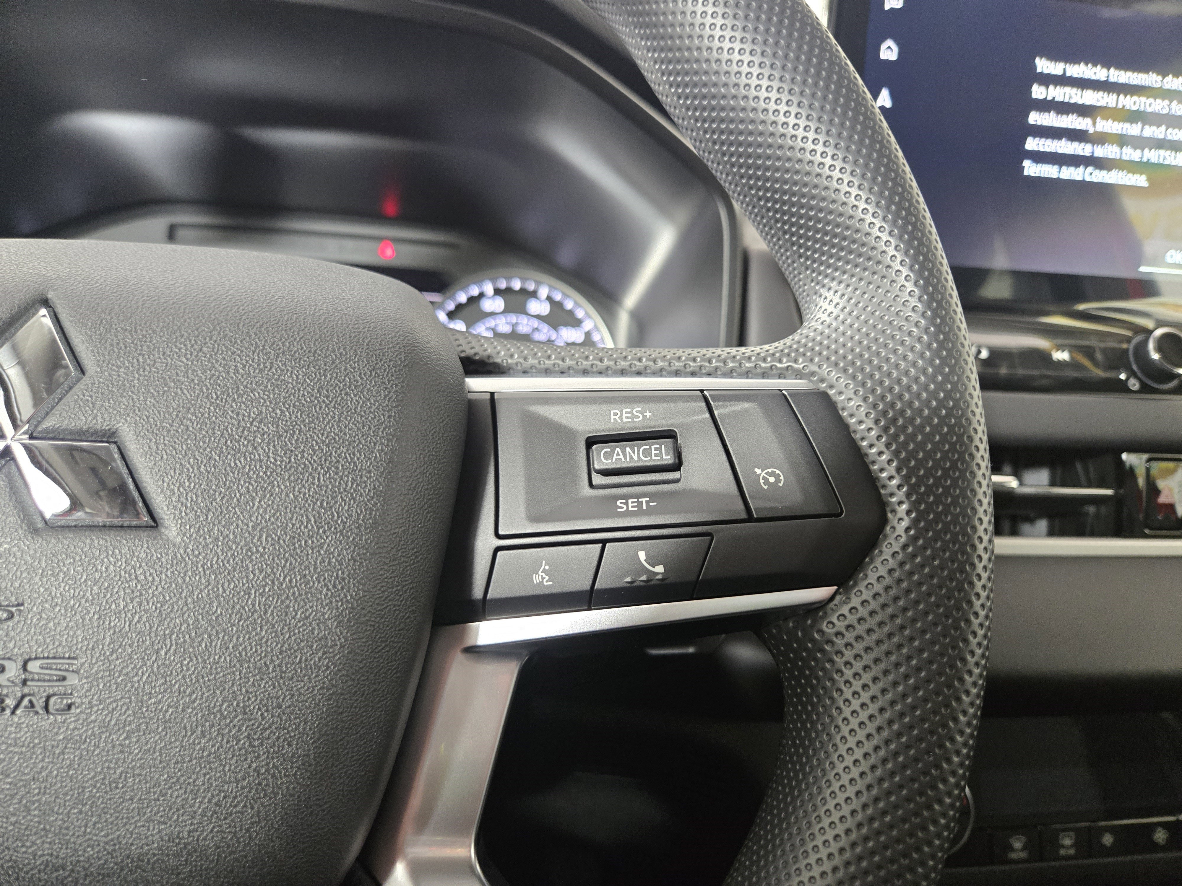 New 2026 Mitsubishi Outlander ES image 16