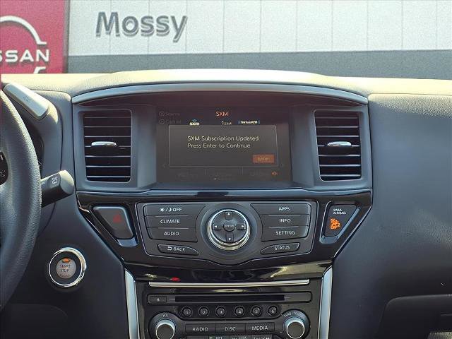 Certified 2020 Nissan Pathfinder S image 18