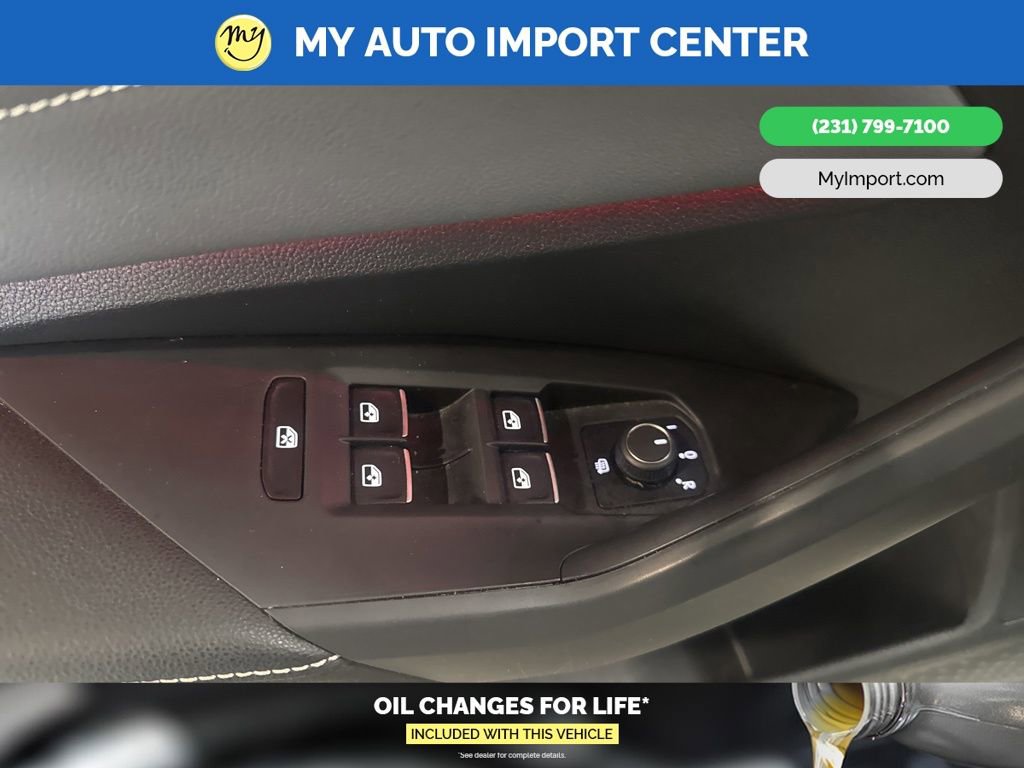 Used 2025 Volkswagen Jetta SEL image 11