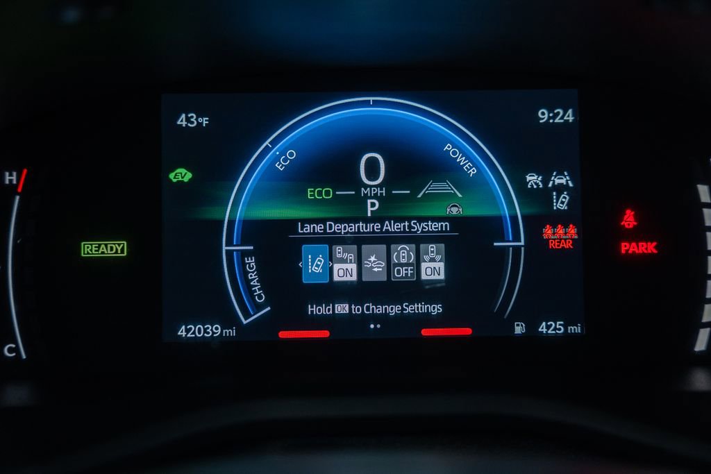 Used 2025 Toyota Camry LE FWD image 37