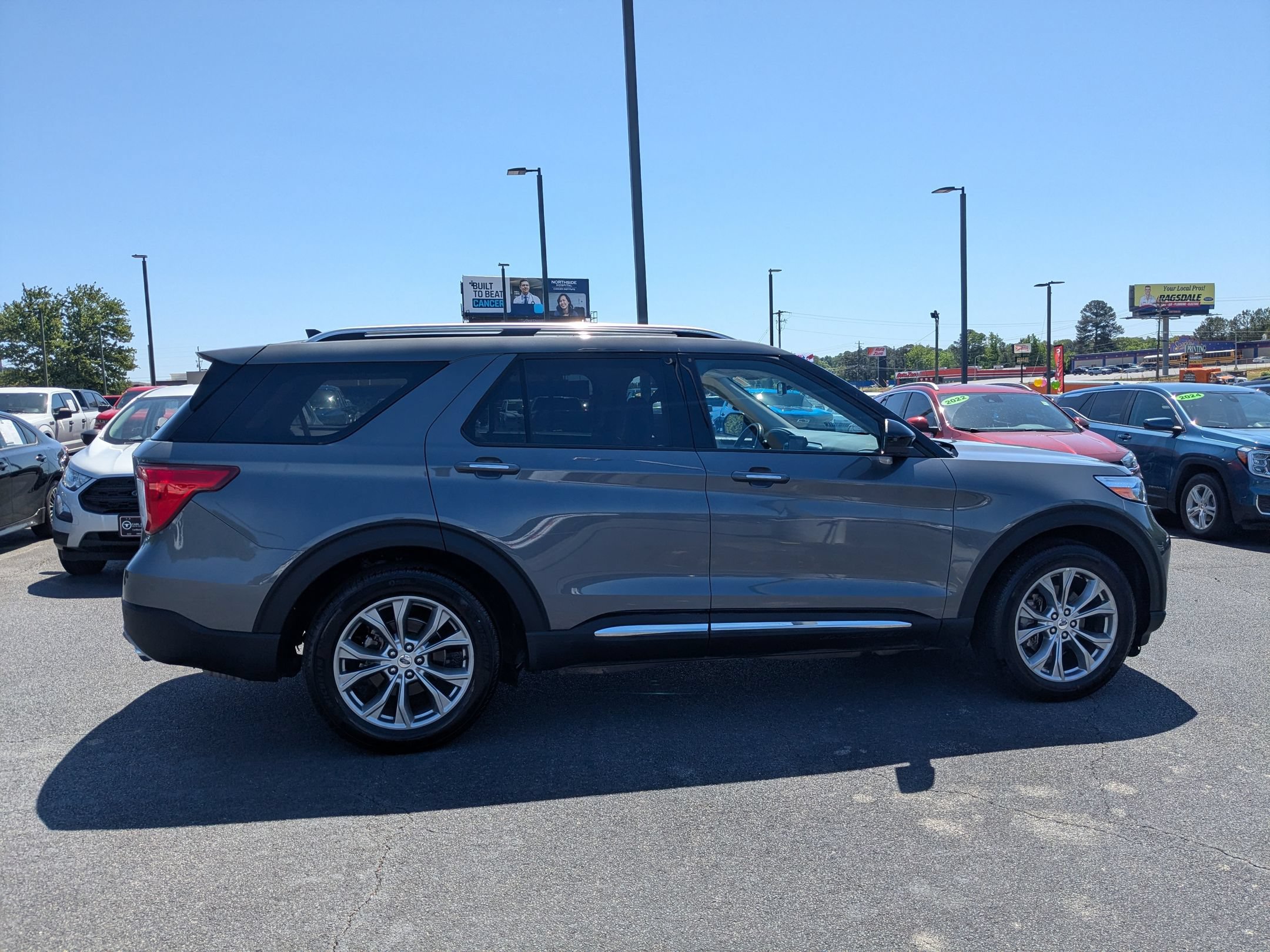 Used 2023 Ford Explorer Limited RWD image 4