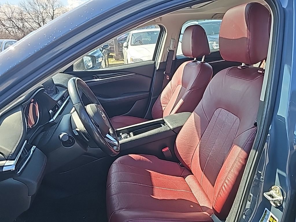 Used 2021 MAZDA MAZDA6 Carbon Edition image 3