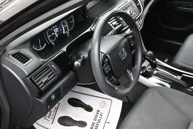 Used 2016 Honda Accord LX image 13