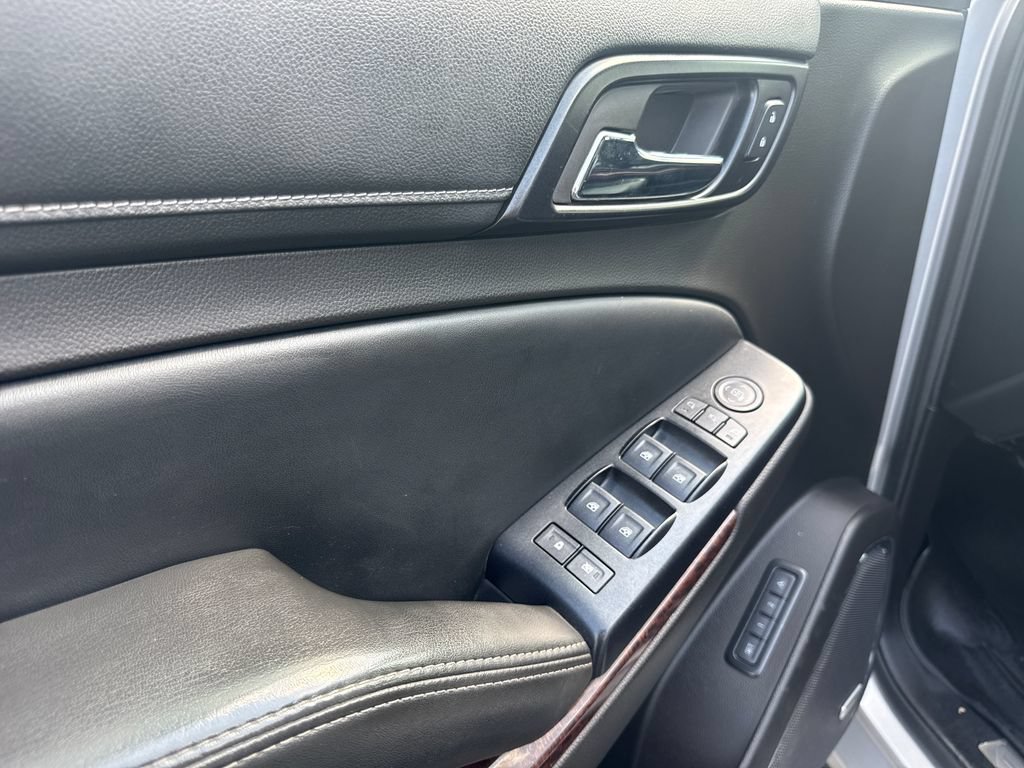 Certified 2017 GMC Yukon SLT AWD/4WD image 14