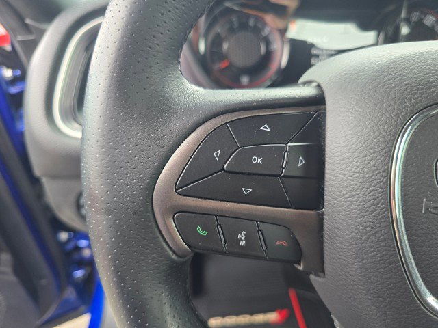 Used 2019 Dodge Challenger SXT w/ Driver Convenience Group image 27