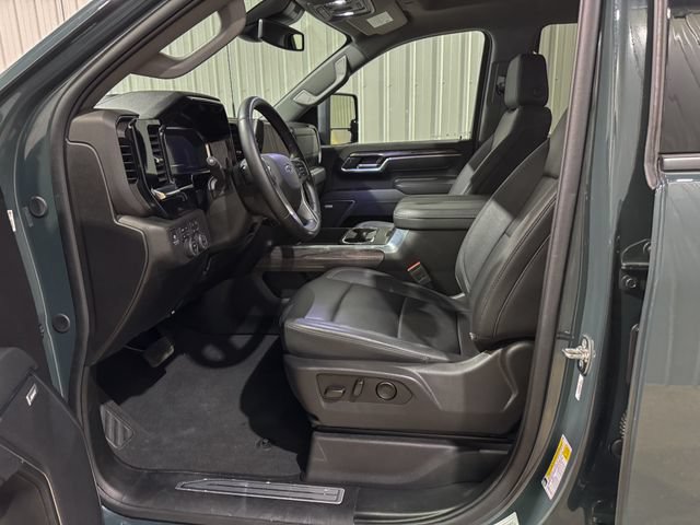 Used 2025 Chevrolet Silverado 2500 LTZ w/ Trail Boss Package AWD/4WD image 11