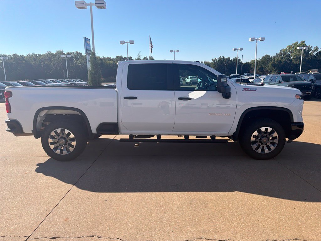 Used 2025 Chevrolet Silverado 2500 Custom w/ Custom Value Package AWD/4WD image 12