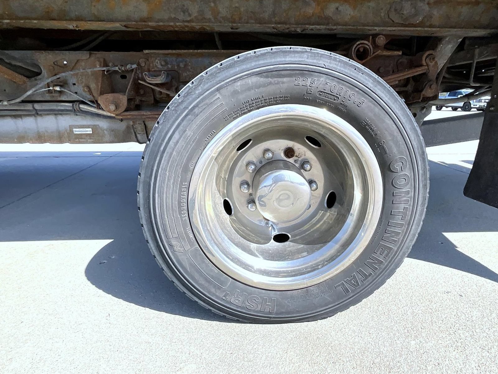 Used 2012 Ford F550 2WD Regular Cab Super Duty w/ Payload Upgrade Pkg image 22