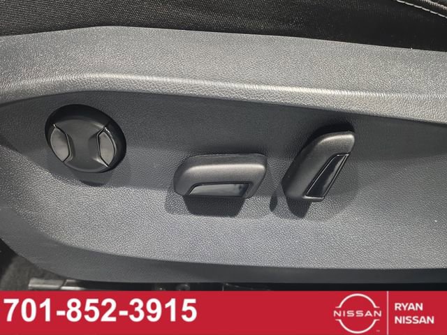 Used 2024 Volkswagen Taos SE image 36