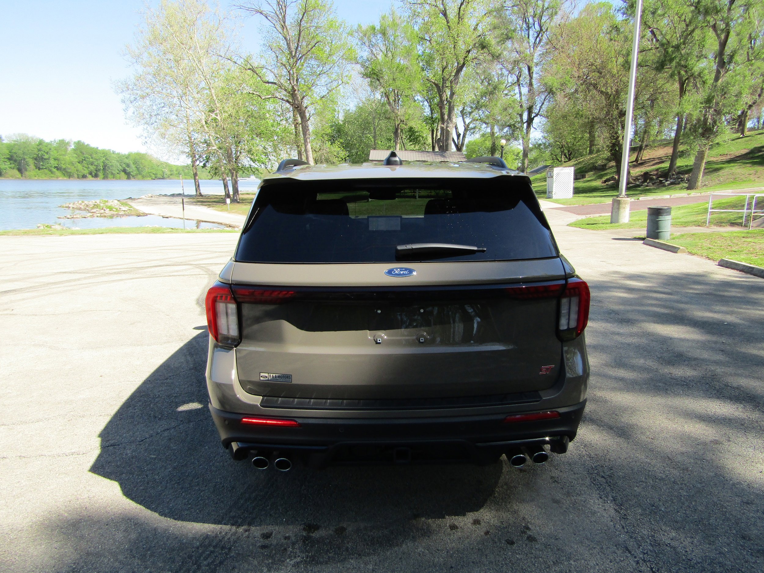New 2026 Ford Explorer ST w/ Sun And Sound Package image 3
